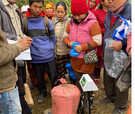 स्थानीयस्तरमा उत्पादित मासले बजार पाएपछि कृषक उत्साहित