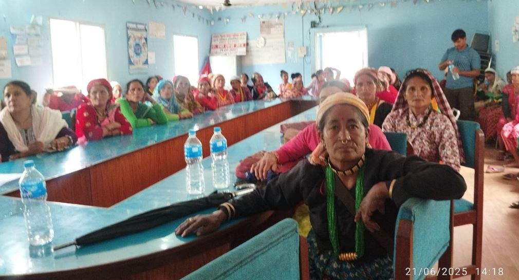 बझाङमा एकल महिलासँग स्थानीय सरकार संवाद 