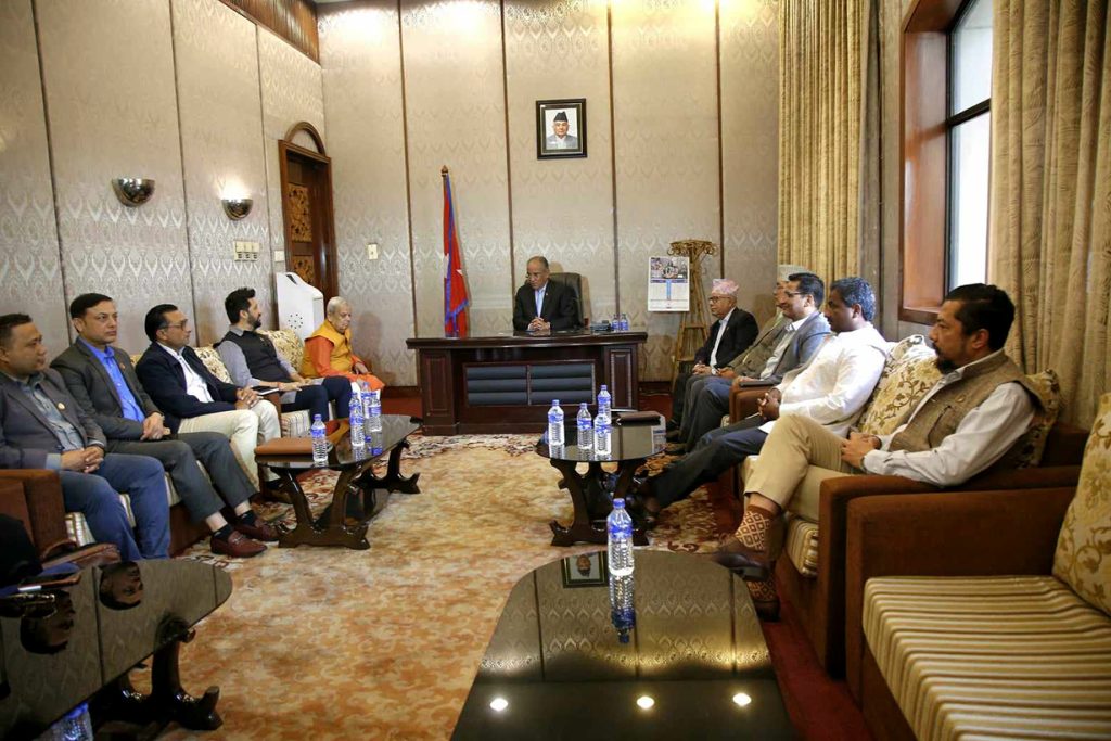 अध्यादेशको त्रासमा विपक्षी दलहरू 