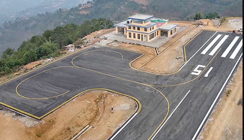 जहाज बिग्रिएपछि रेसुंगा विमानस्थलमा उडान बन्द