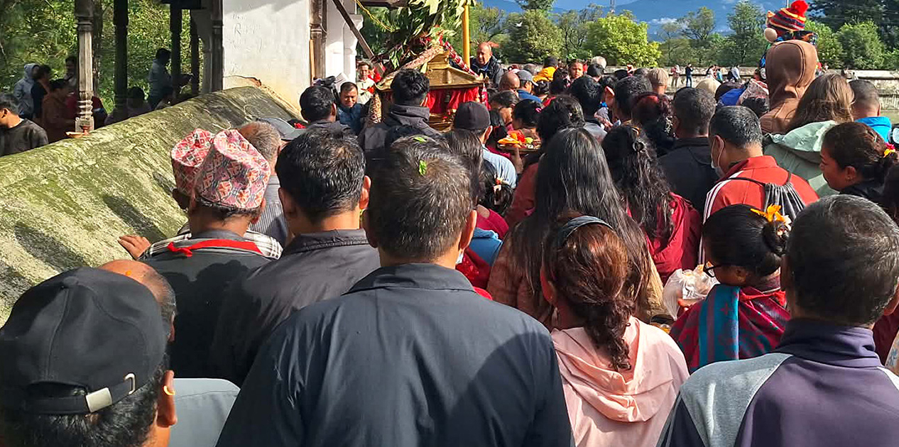भाद्र शुक्ल पूर्णिमा : इन्द्रदहमा बिहानैदेखि भक्तजनको घुइँचो