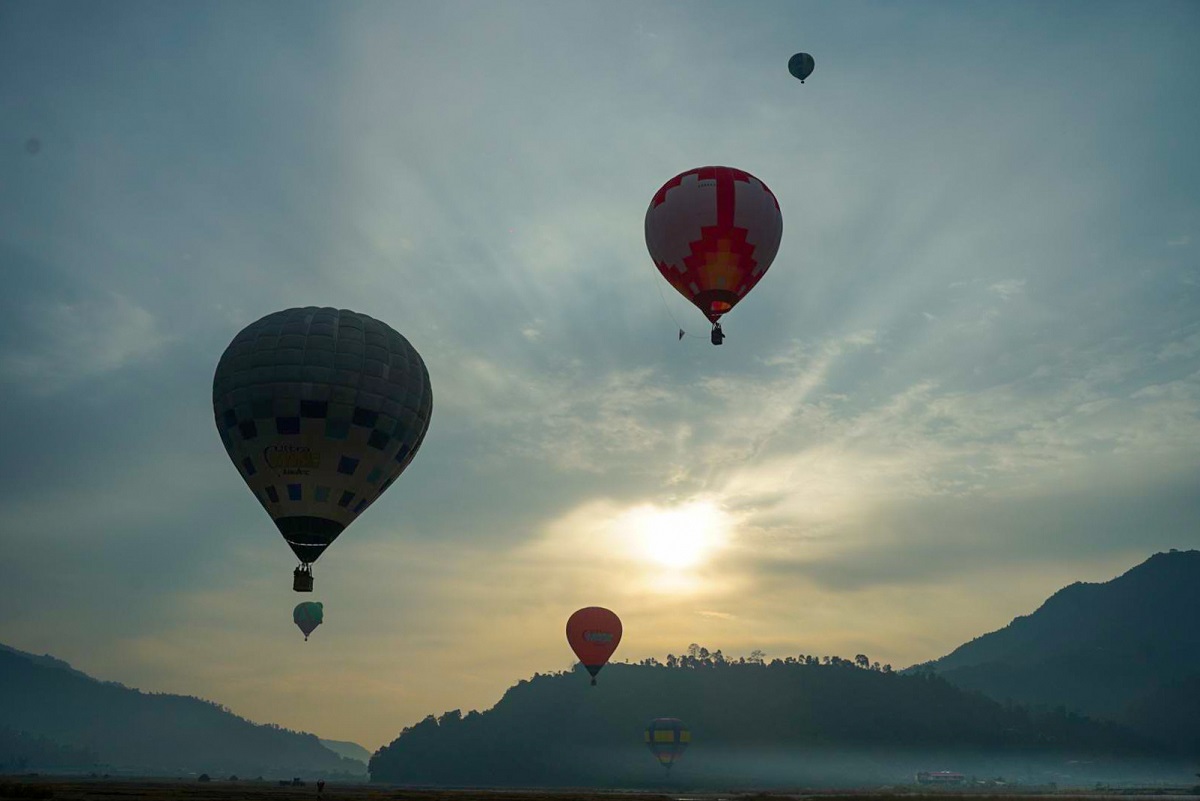 पोखरामा अन्तर्राष्ट्रिय हट एयर बेलुन फेस्टिभल सुरु (तस्बिरहरू)