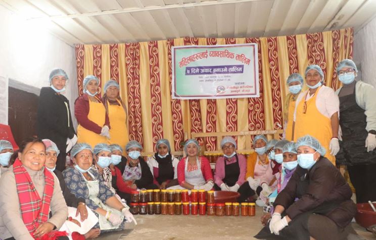 आत्मनिर्भर बनाउन जीवनोपयोगी सीप सिकाइँदै