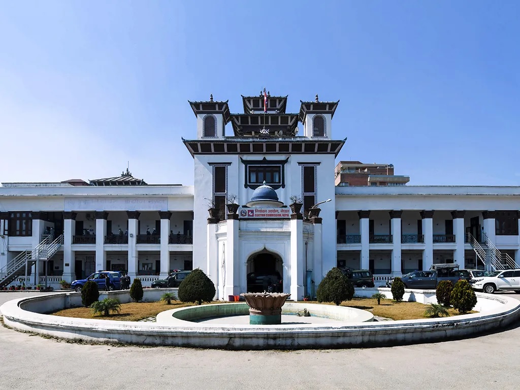 दलहरूमाथि लगाम लगाउँदै आयोग