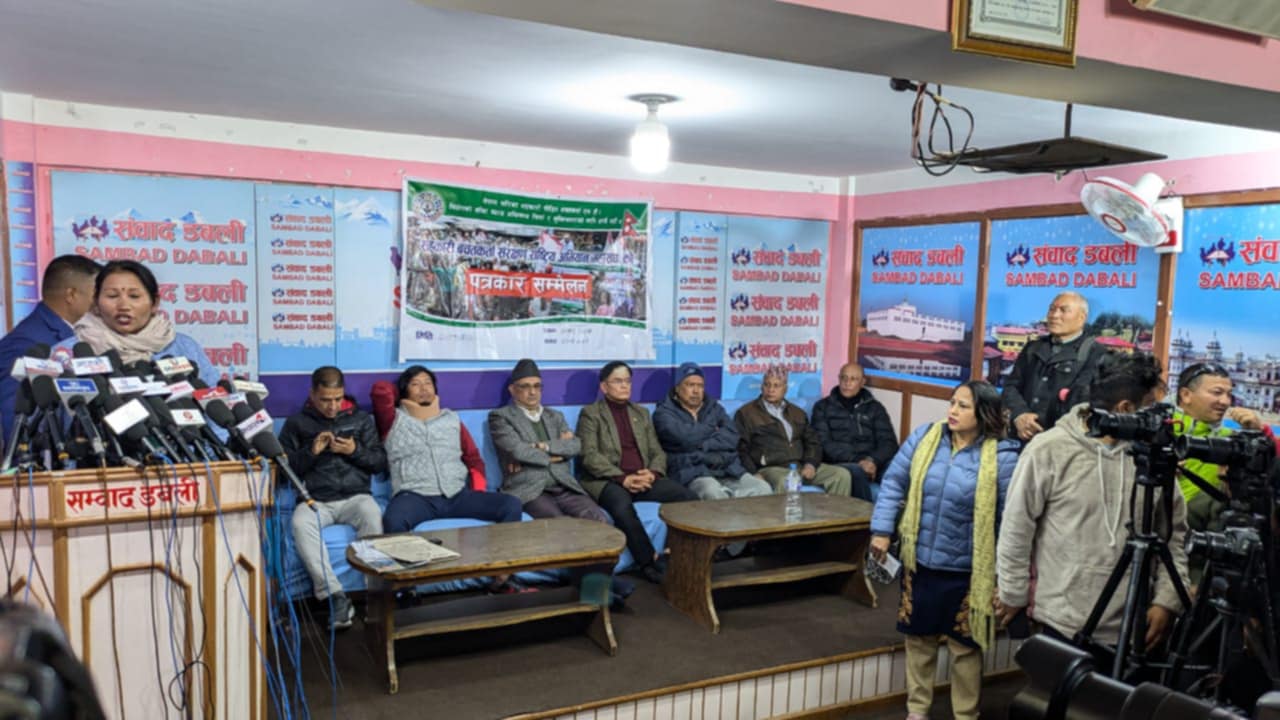 सहकारी पीडित भन्छन्,'हाम्रा लागि सरकार मरिसक्यो'