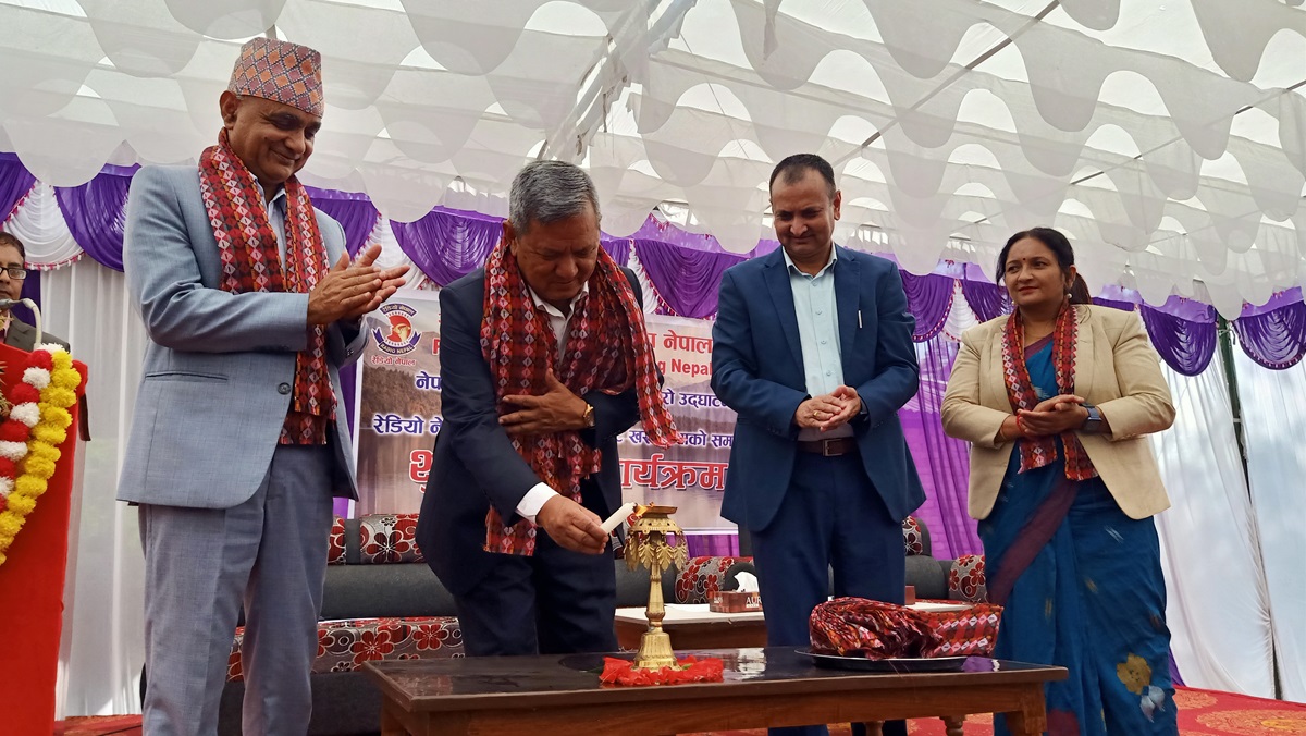 मातृभाषाका समाचार प्रवाहले संघीयताको मर्म व्यवहारमा उतार्न सहयोग पुग्छ : सञ्चारमन्त्री गुरुङ