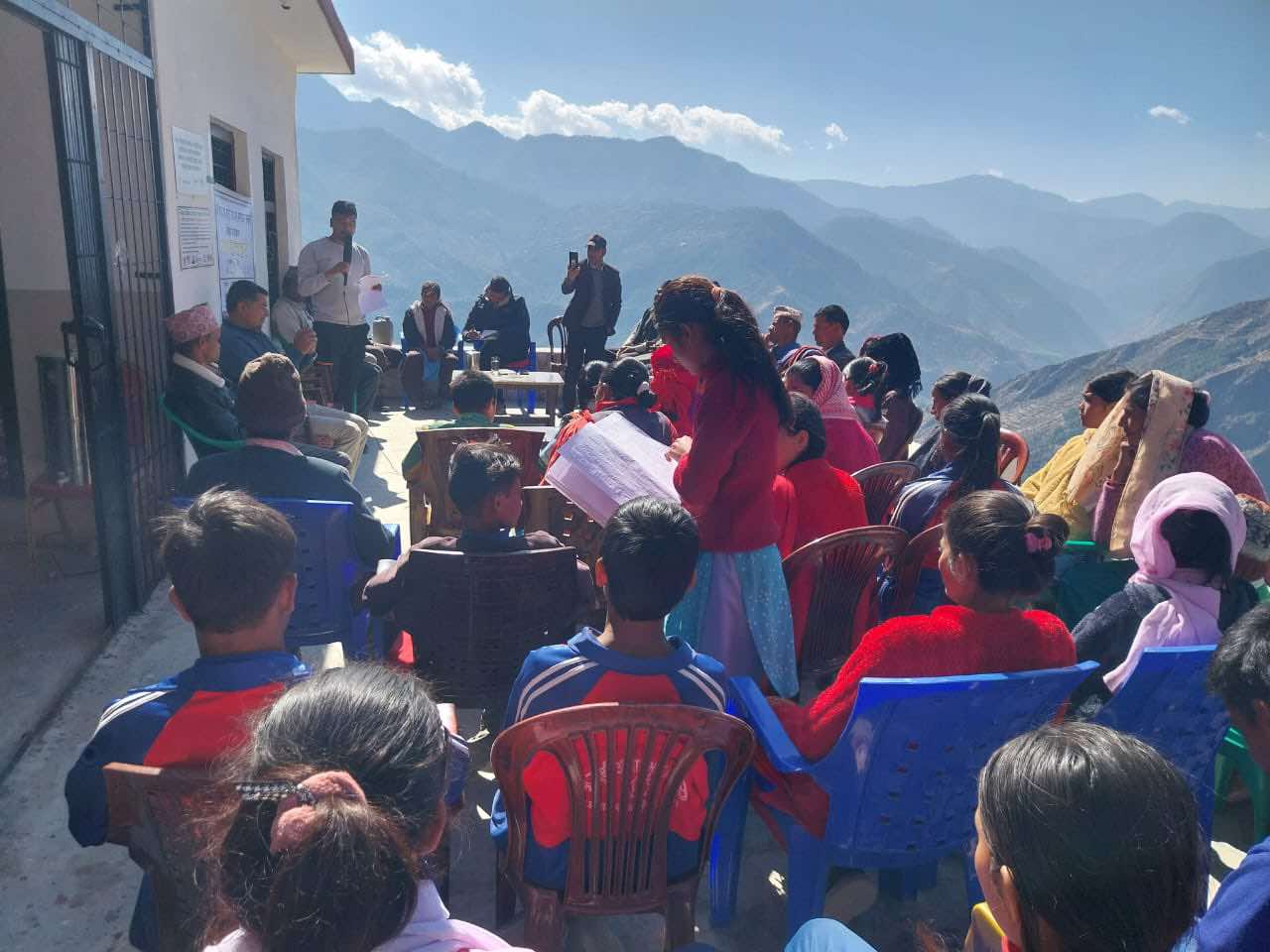 छाउगोठमै बस्नुपर्ने चिन्तामा बझाङका बालिका