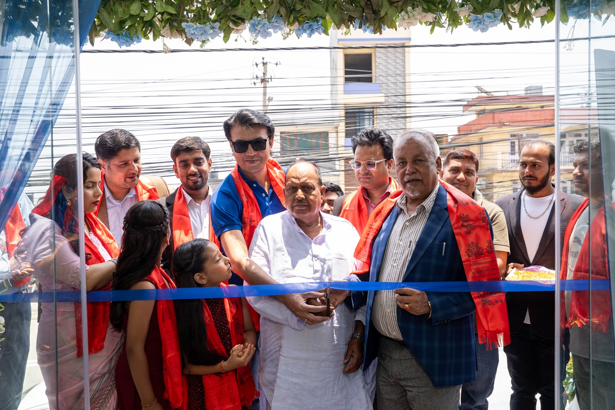 कजारियाको नयाँ शोरूम भैंसेपाटीमा