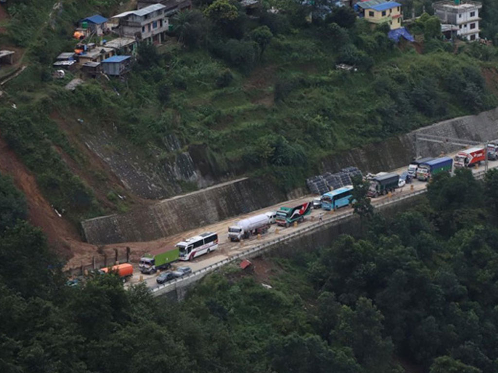 नागढुंगा नौबिसे सडक २२ देखि ३१ गतेसम्म रातिमा ५ घण्टा बन्द गरिने