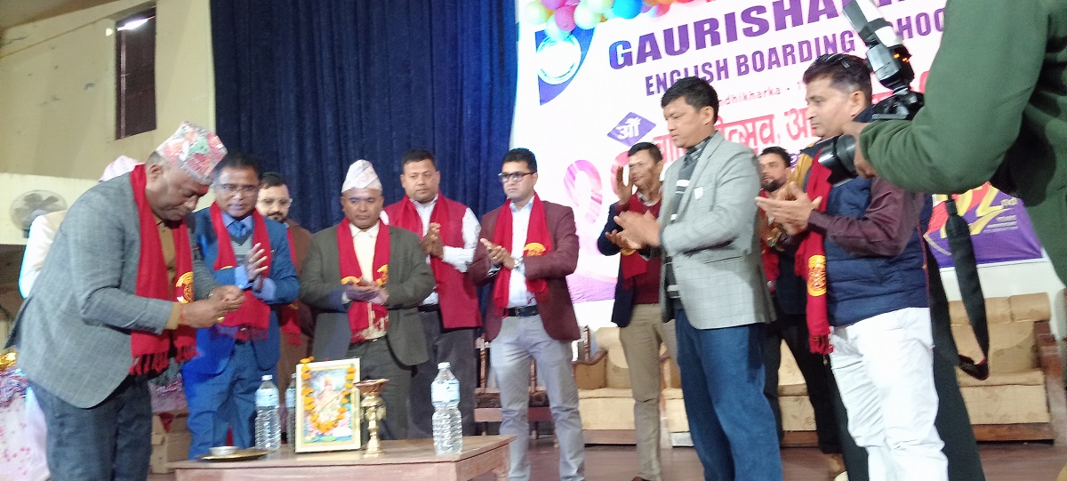 गुणस्तरीय र प्रविधिमैत्री शिक्षा जरुरी : नगरप्रमुख श्रेष्ठ