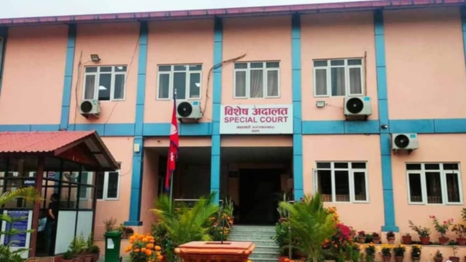 बाँफिकोटका प्रमुख प्रशासकीय अधिकृतसहित पाँच जनालाई सफाइ