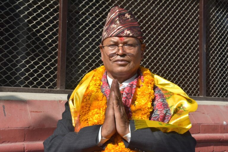 यस्तो छ कीर्तिपुरका माओवादीका उम्मेदवार महर्जनको प्रतिबद्धता पत्र