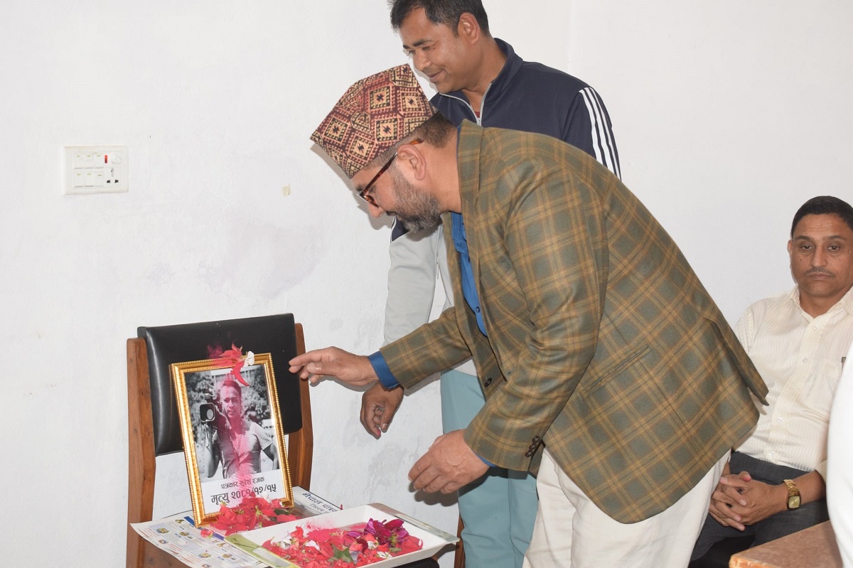 पत्रकार महासंघ रामेछापले रजकको परिवारलाई आर्थिक सहयोग गर्ने