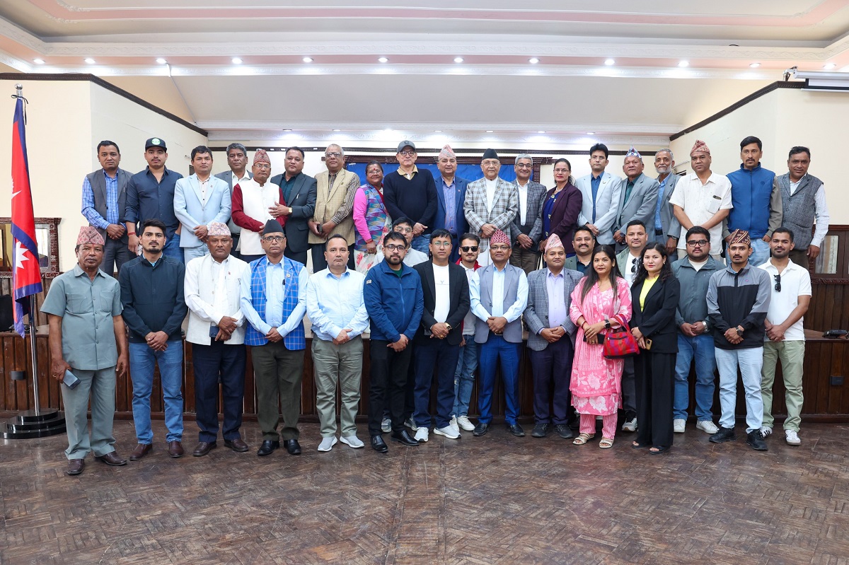 डोटीको खप्तड इञ्जिनियरिङ क्याम्पस सञ्चालनका लागि प्रधानमन्त्रीसमक्ष अनुरोध