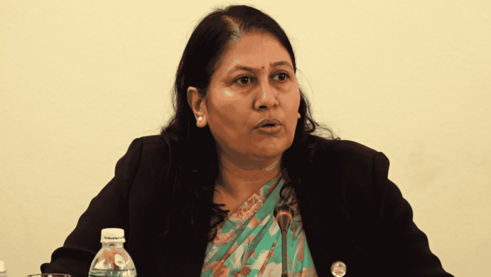 शिक्षामन्त्री भट्टराईले दिइन् राजीनामा