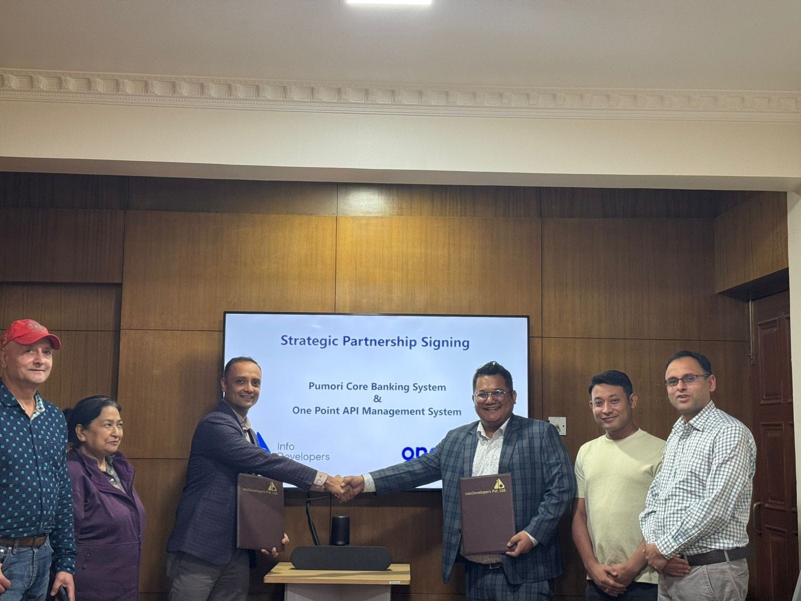 इन्फोडेभलपर्स र वन पोइन्ट फाईनानसियल सर्भिसेजबीच सहकार्य