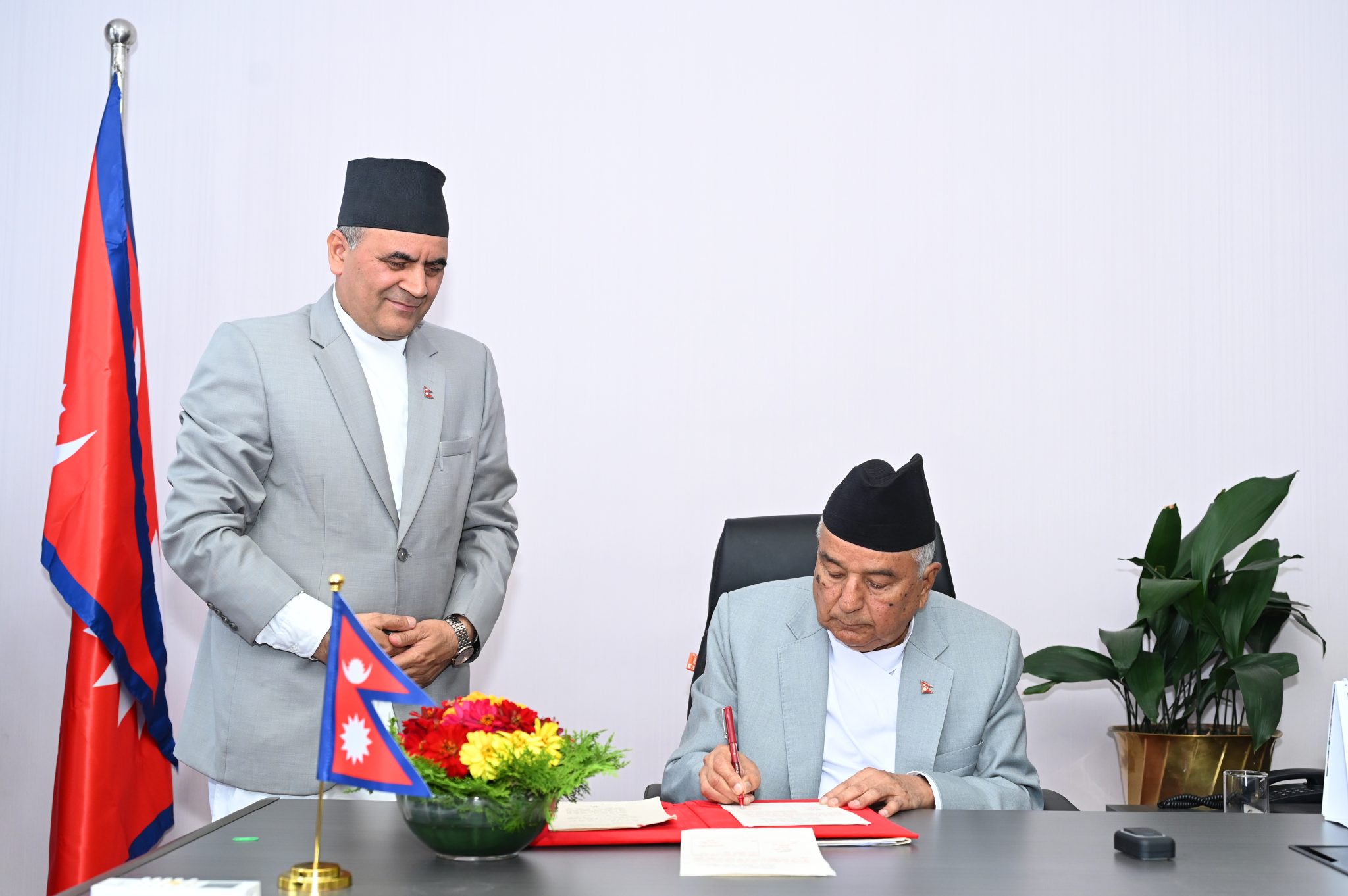 राष्ट्रपतिद्वारा प्रतिनिधिसभा सदस्य निर्वाचन (पहिलो संशोधन) अध्यादेश जारी