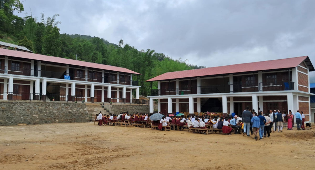 विद्यालयको २ वटा भवन निर्माण
