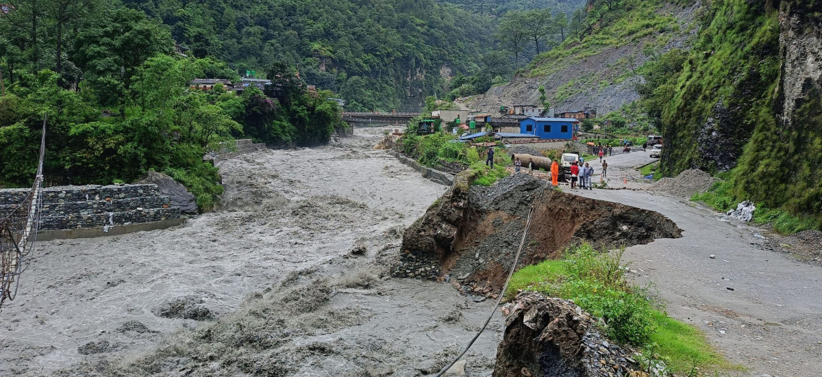 मध्यपहाडी लोकमार्गअन्तर्गत ‘डेउडी–भर्‍याङभुरुङ’ खण्ड अबरुद्ध