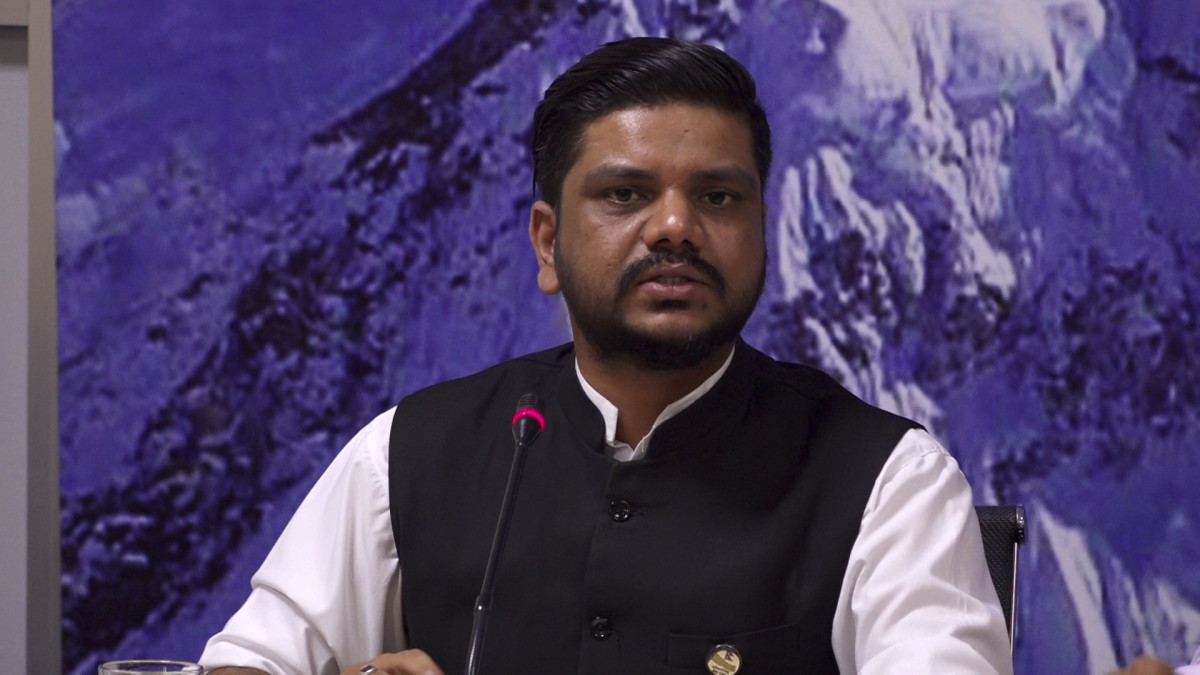 'फ्रि भिसा फ्रि टिकट' १० वर्षदेखि कागजमै सीमित : श्रममन्त्री यादव