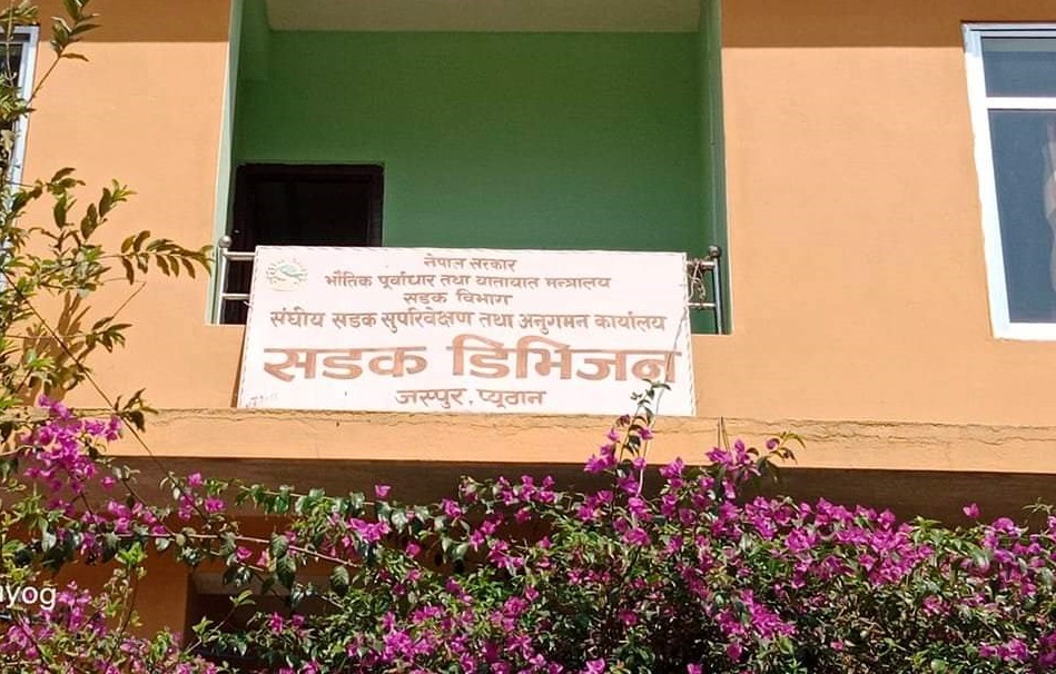 ‘रोल्पा र प्यूठानका सडकहरुको काम तीव्र गतिमा गरेका छौं’