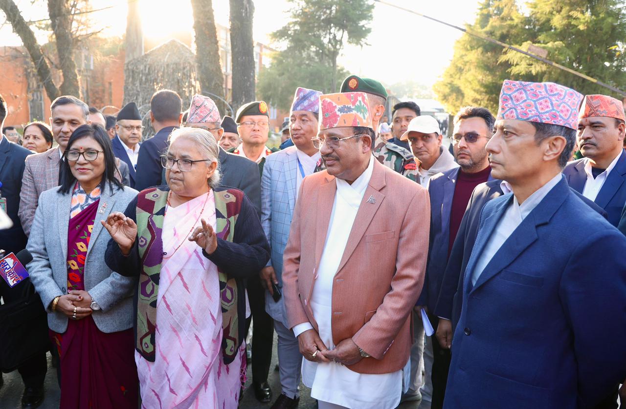 एकै चरणमा निर्वाचन गरेर निर्वाचित प्रतिनिधिसभालाई सरकार हस्तान्तरण गर्छौं र घर फर्कन्छौं : प्रधानमन्त्री