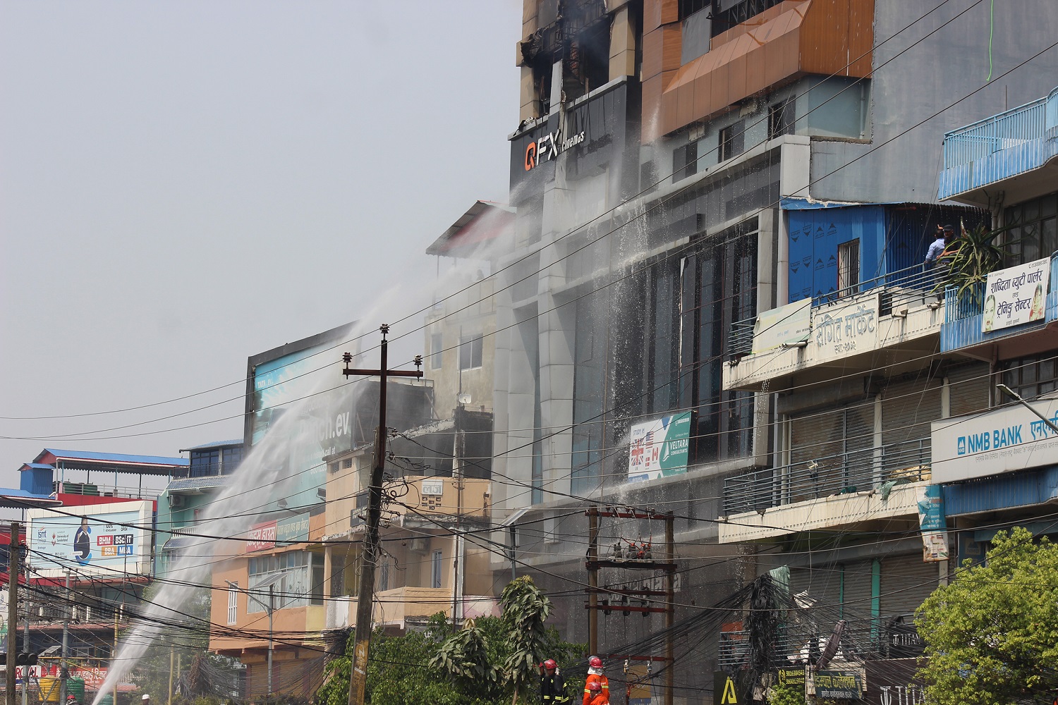 सेन्टर प्लाजामा भएको आगलागी नियन्त्रणमा