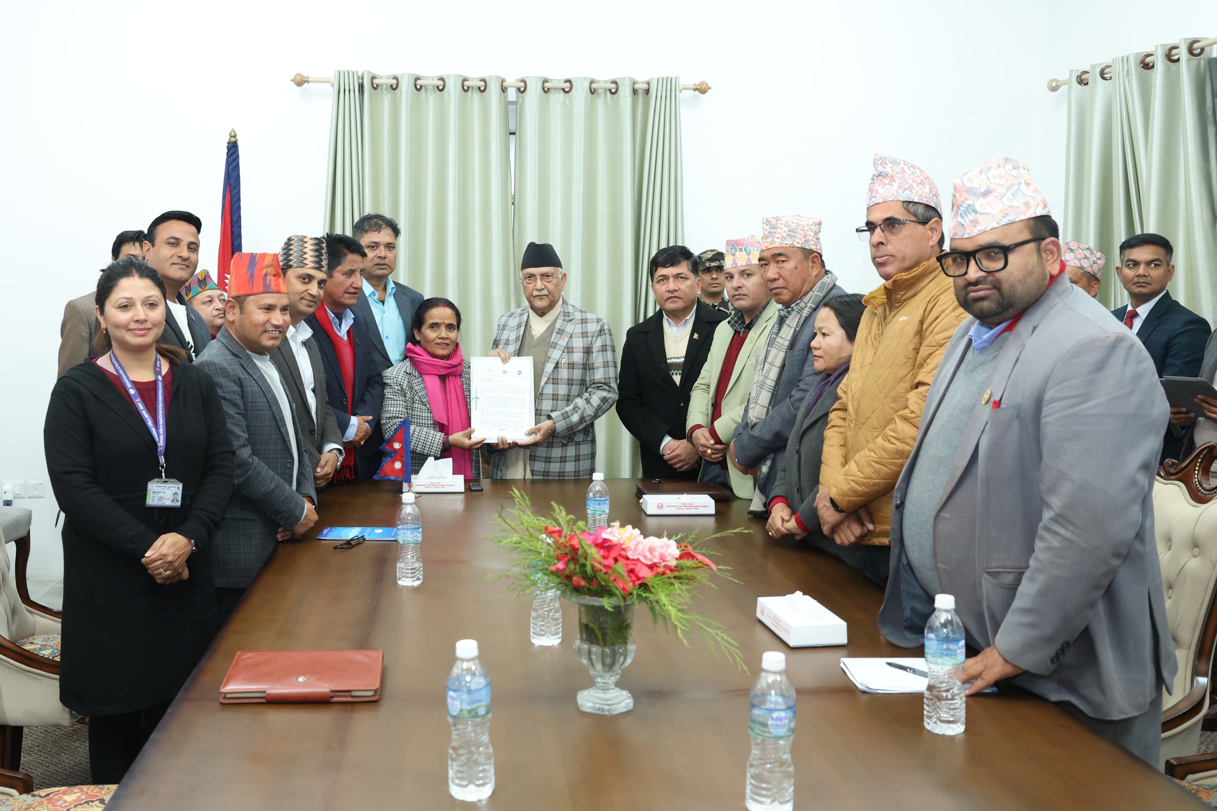 गाउँपालिका, नगरपालिका र जिससका प्रतिनिधिद्वारा प्रधानमन्त्रीलाई ध्यानाकर्षण