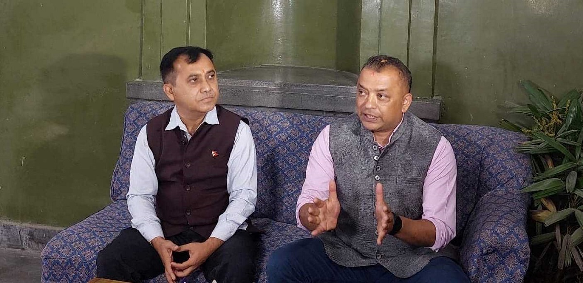 चुनावको मुखमा कांग्रेसमा तनाव, गगन–विश्वले उठाए जोखिम