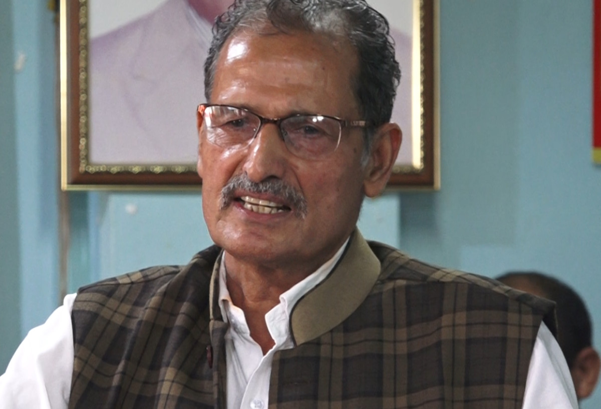 कांग्रेस प्रजातान्त्रिक सामन्तहरुको पार्टी, एमालेको कामले कार्यकर्ताले शीर निहुराए : सापकोटा