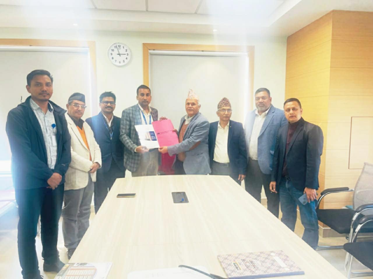 बुटवल हस्पिटल र माछापुच्छ्रे बैंकबीच सहकार्यको समझदारी