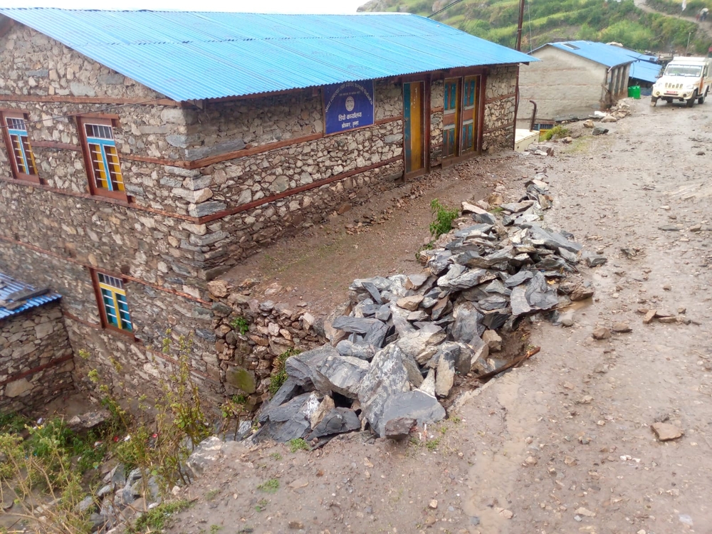 बाढीपहिरोले घरगोठ भत्किए, पशुचौपाया मरे
