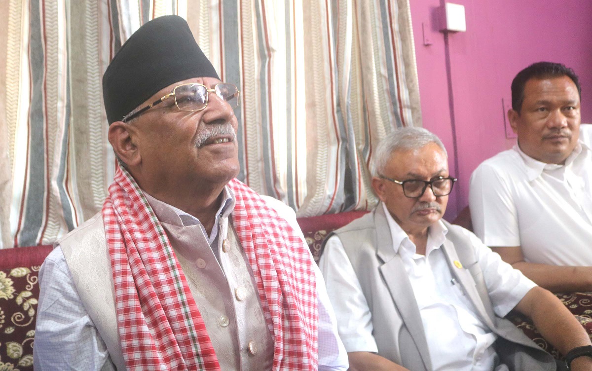 पूर्वराष्ट्रपति, उपराष्ट्रपतिलाई पुनः राजनीतिमा फर्कन बन्देज छैन : प्रचण्ड