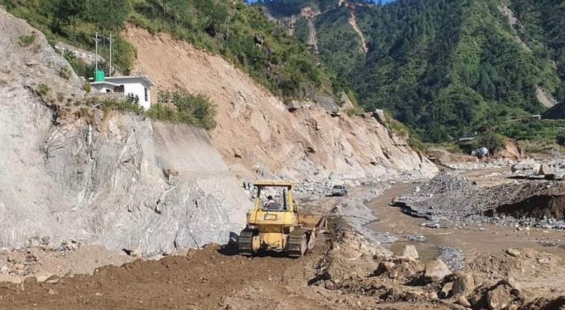 वीपी राजमार्ग : बर्खामा संचालनको पिरलो