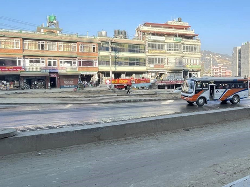 वर्षाले सूर्य विनायक-साँगा सडकमा एकतर्फी सवारी सञ्चालन