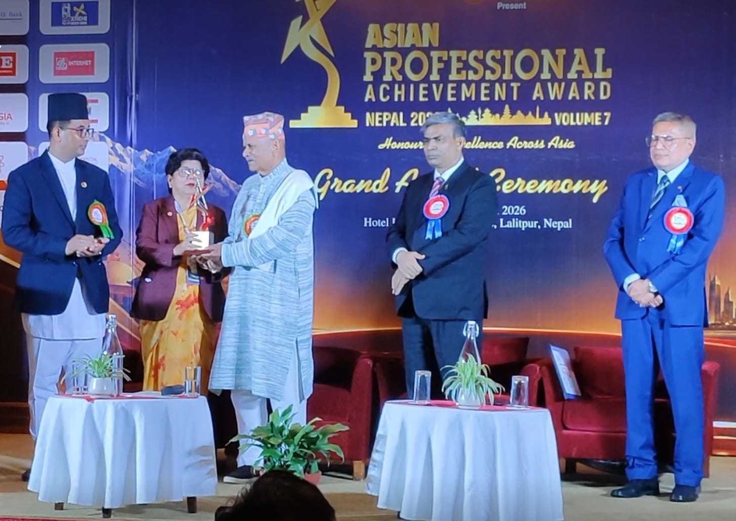 साल्ट ट्रेडिङकी सिइओ उर्मिला श्रेष्ठ ‘कर्पोरेट एक्सिलेन्स लिडरसिप अवार्ड’बाट सम्मानित