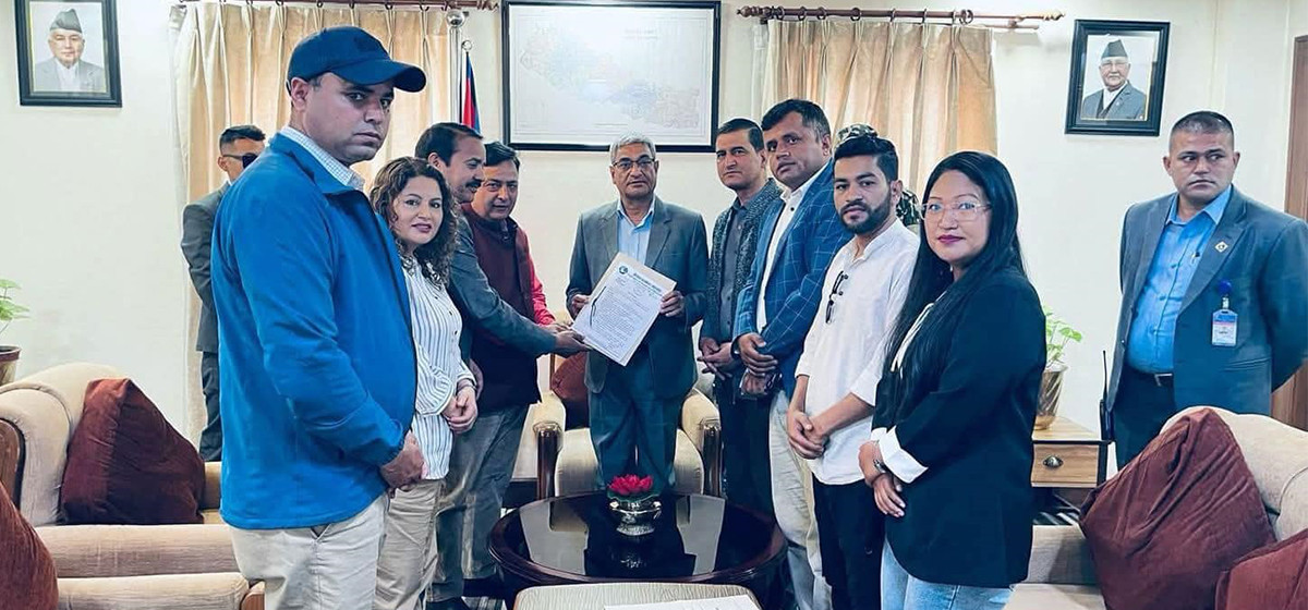 पत्रकार हत्या विरोधमा महासंघले देशभर बुझायो ज्ञापनपत्र