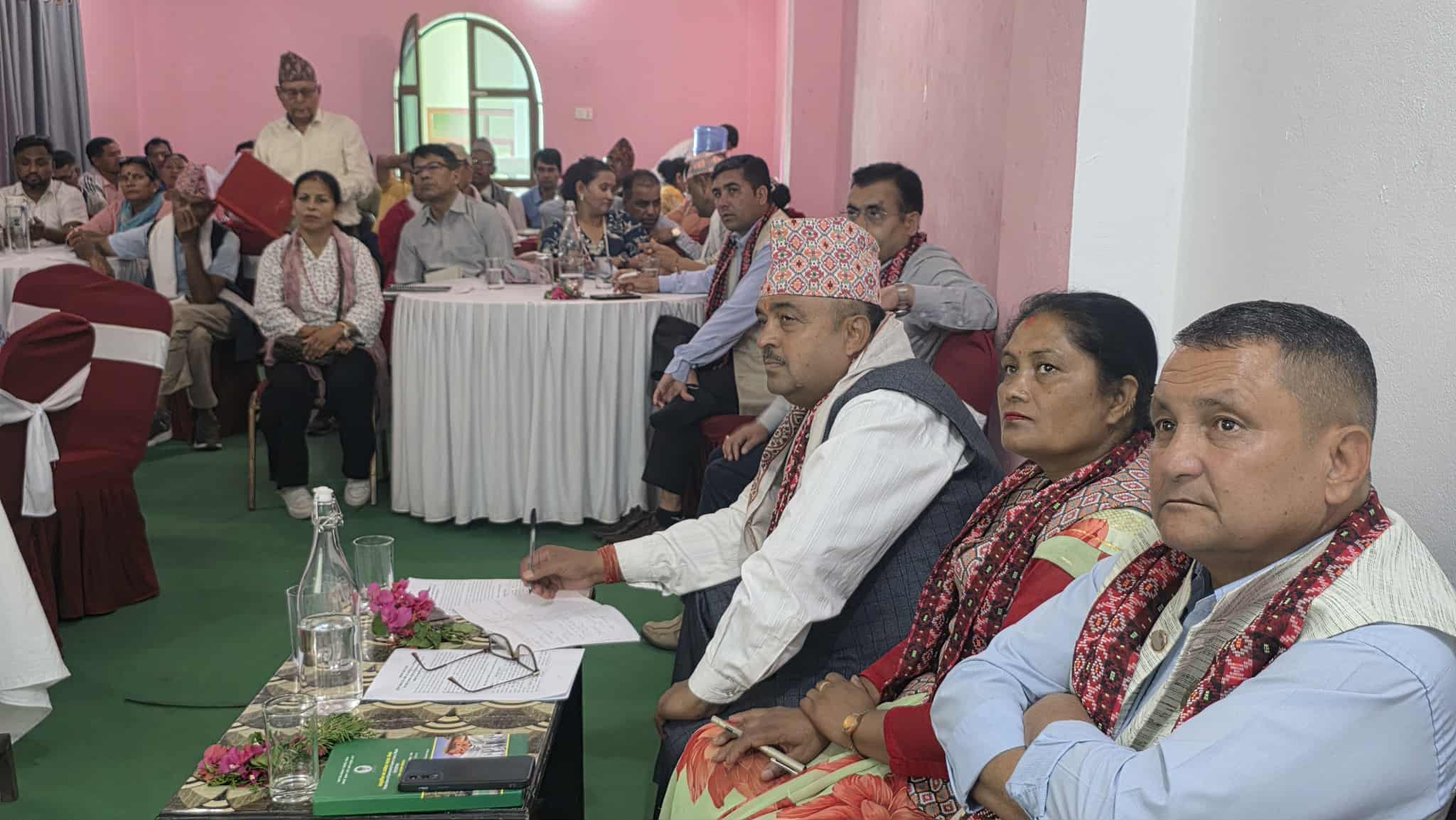 दोहोरो तेहेरो करले सामुदायिक वनका उपभोक्तालाई असहज