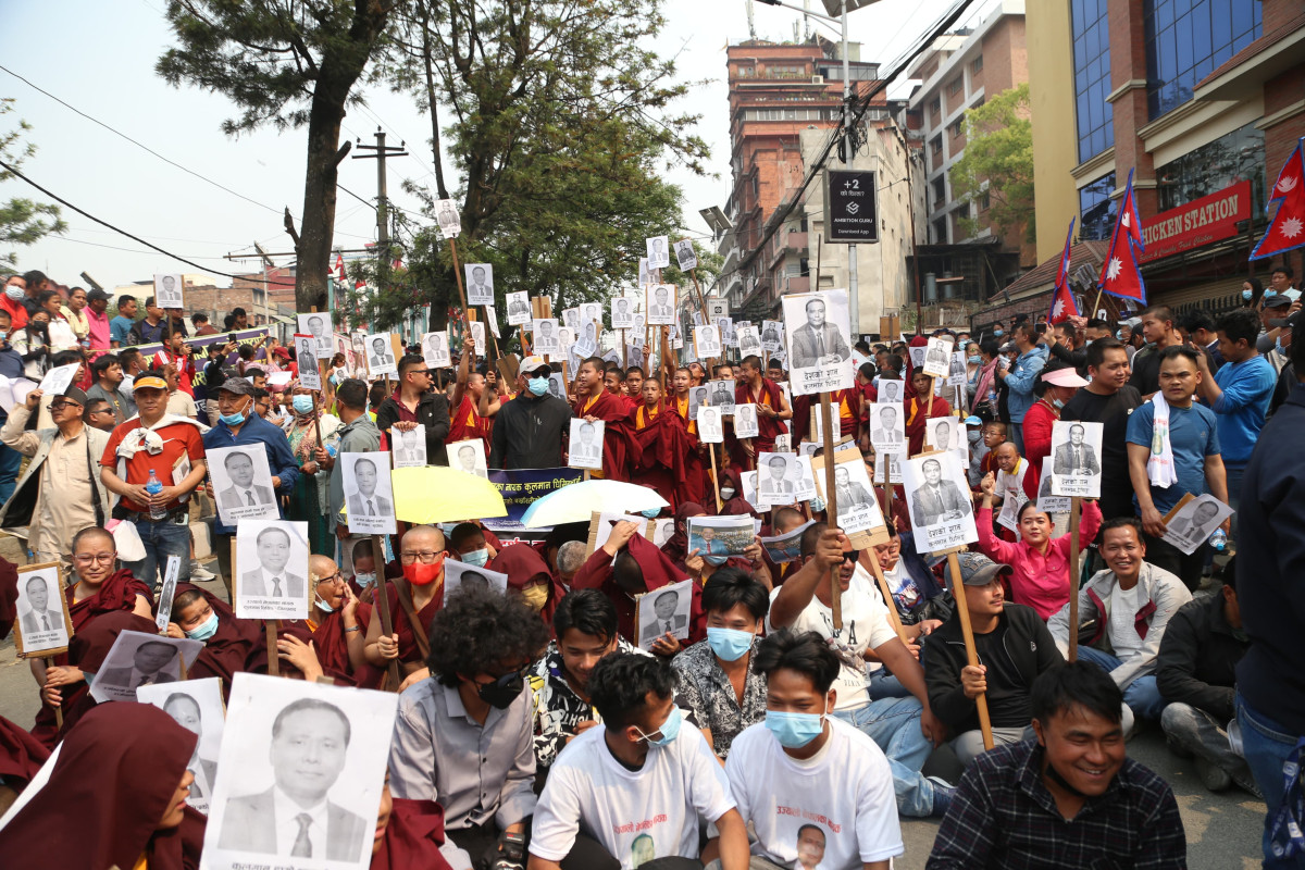 कुलमान घिसिङको पक्षमा काठमाडौंमा प्रदर्शन