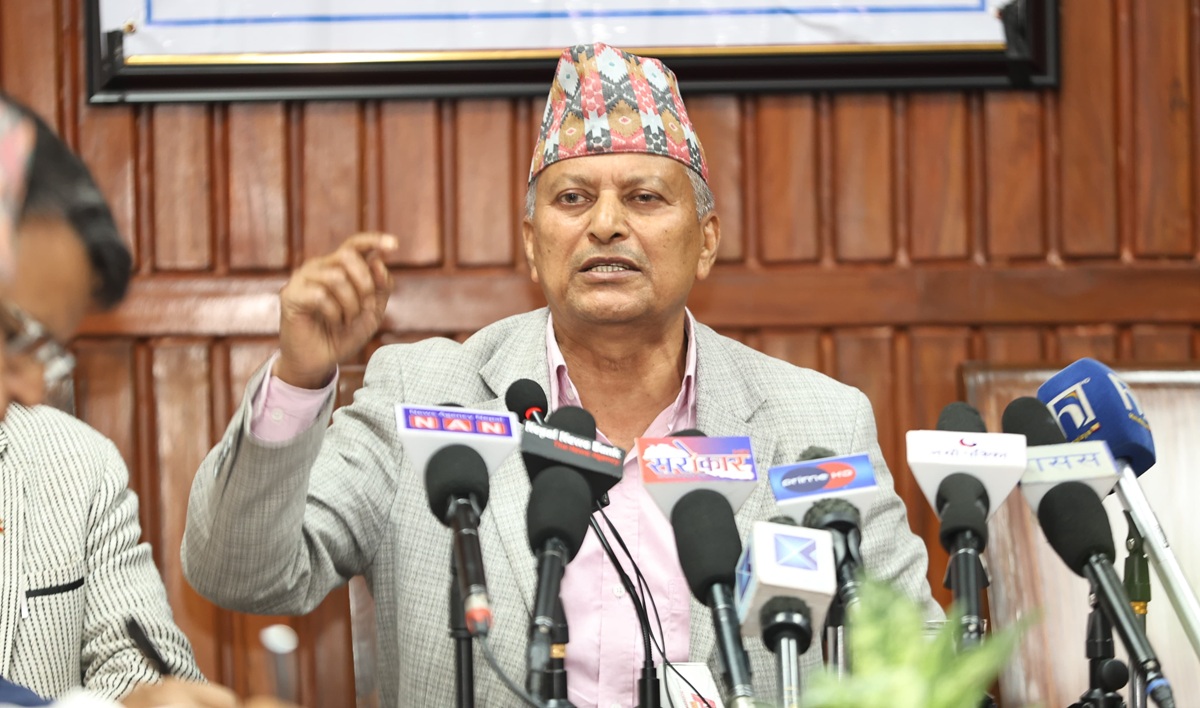 मन्त्री अधिकारीको स्पष्टीकरण : घुस लिएको छैन, चरित्र हत्या गर्न खोजियो