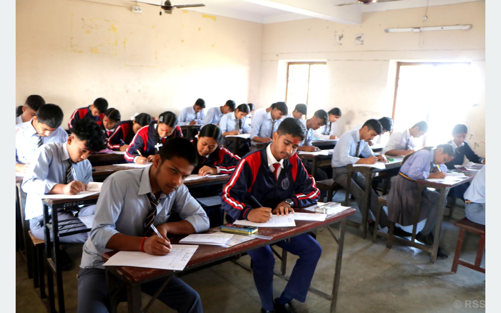 शान्तिपूर्ण रुपमा एसइई परीक्षा सुरु