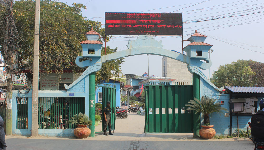 बटुवालाई प्यास मेटाउन मुस्किल, हराए सार्वजनिक धारा