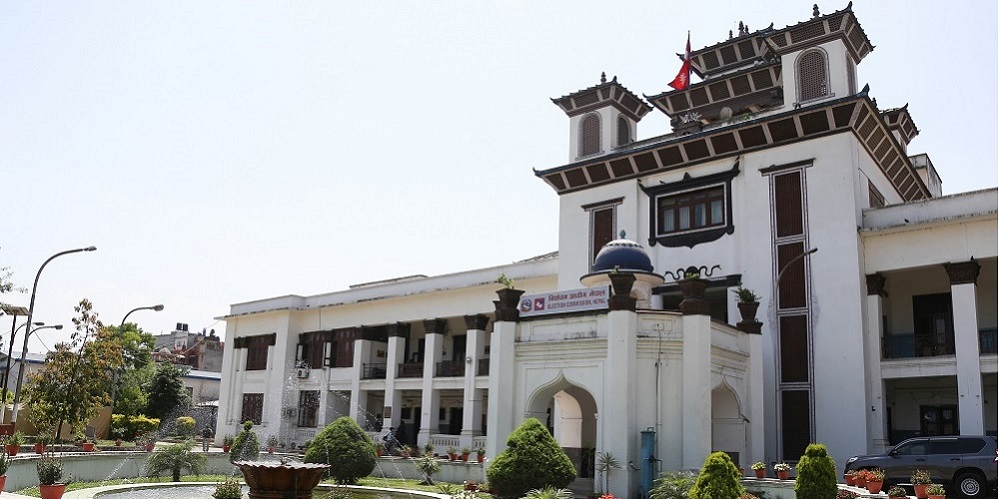 निर्वाचन आयोगले सोध्यो कीर्तिपुरका दुई उम्मेदवारसँग स्पष्टीकरण