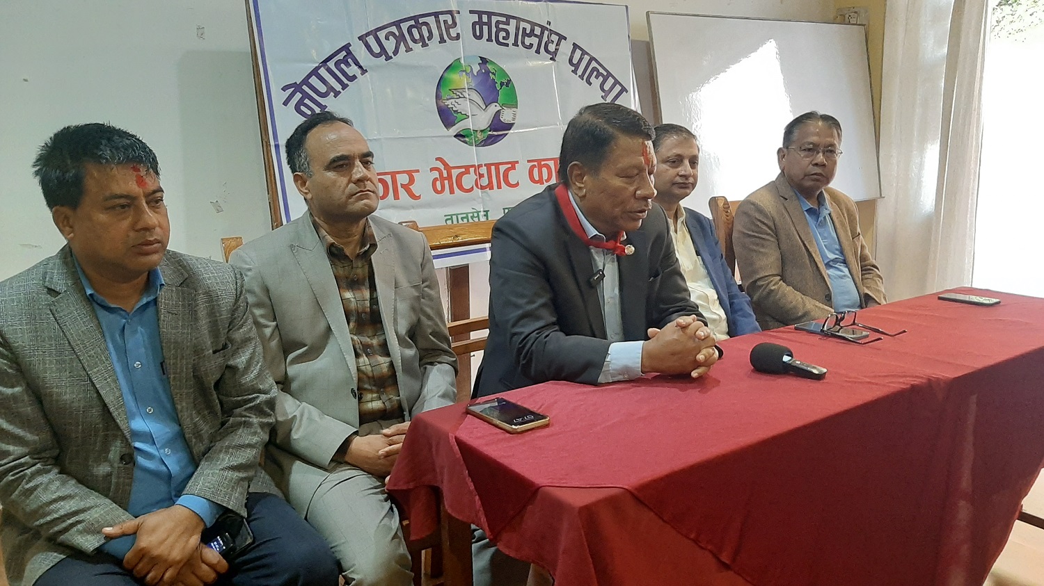गठबन्धन सरकार परिस्थितिको उपज होः उपप्रधानमन्त्री सिंह