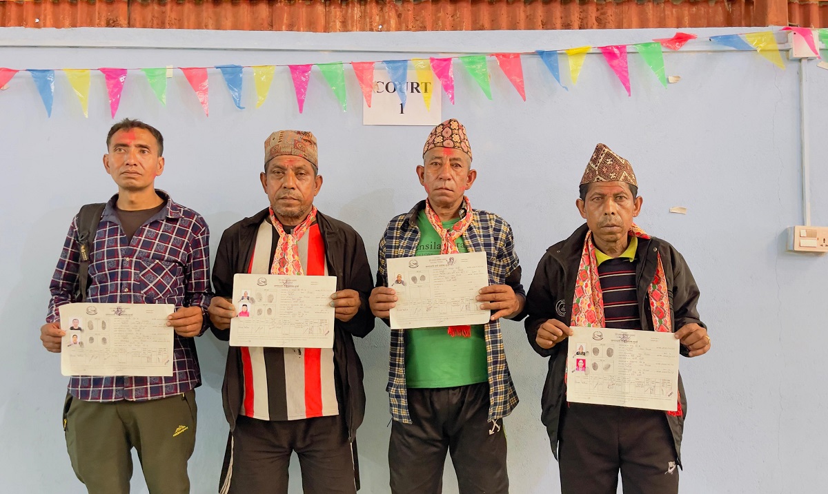 जसपा नेपालको राष्ट्रिय महाधिवेशन मञ्च हावाहुरीले भत्कायो