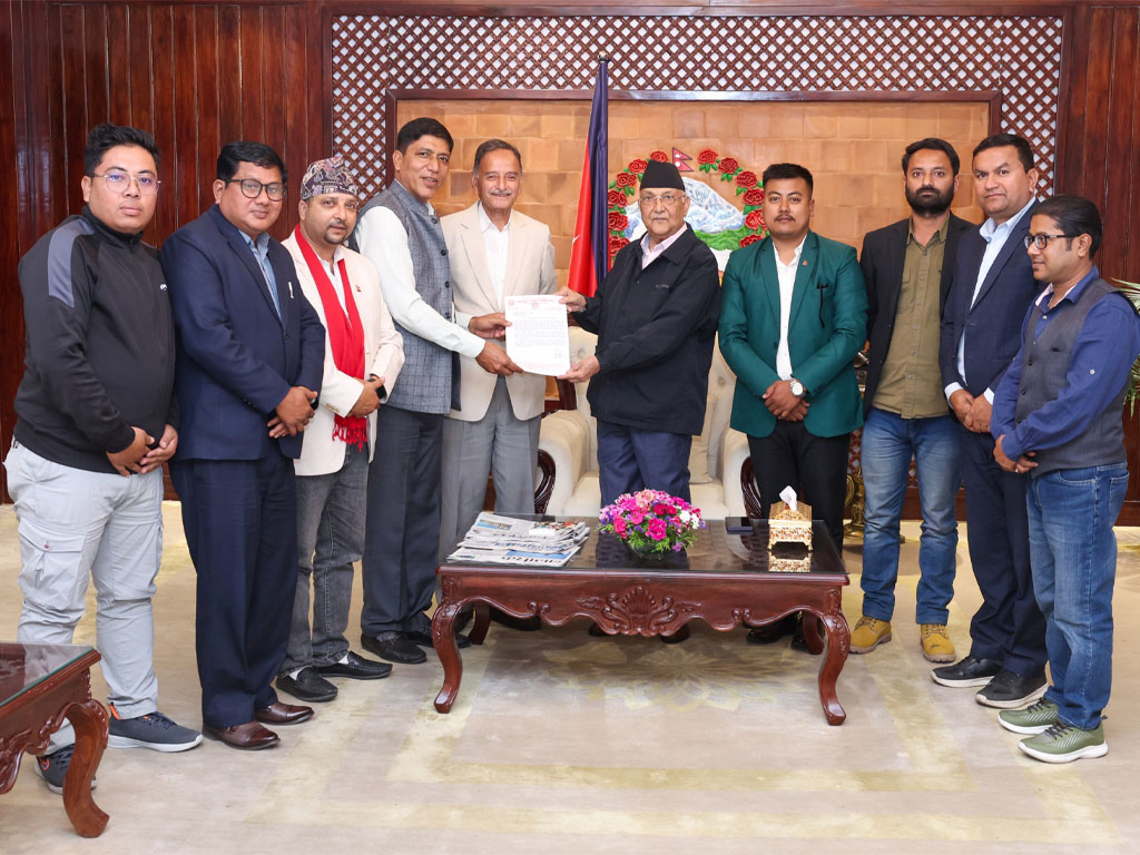 गिरिजाप्रसाद कोइराला सभागृहको निर्माण अघि बढाउने प्रधानमन्त्रीको प्रतिबद्धता