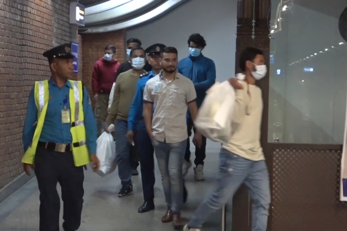 अमेरिकाबाट डिपोर्ट गरिएका ३७ नेपाली काठमाडौं आइपुगे