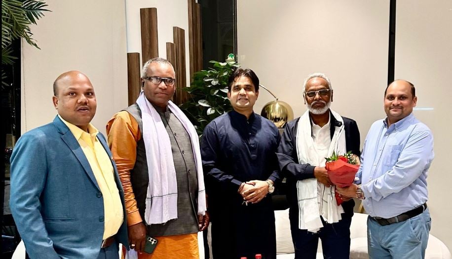 राष्ट्रिय मुक्ति पार्टी नेपालका अध्यक्ष राजेन्द्र महतो कतारमा
