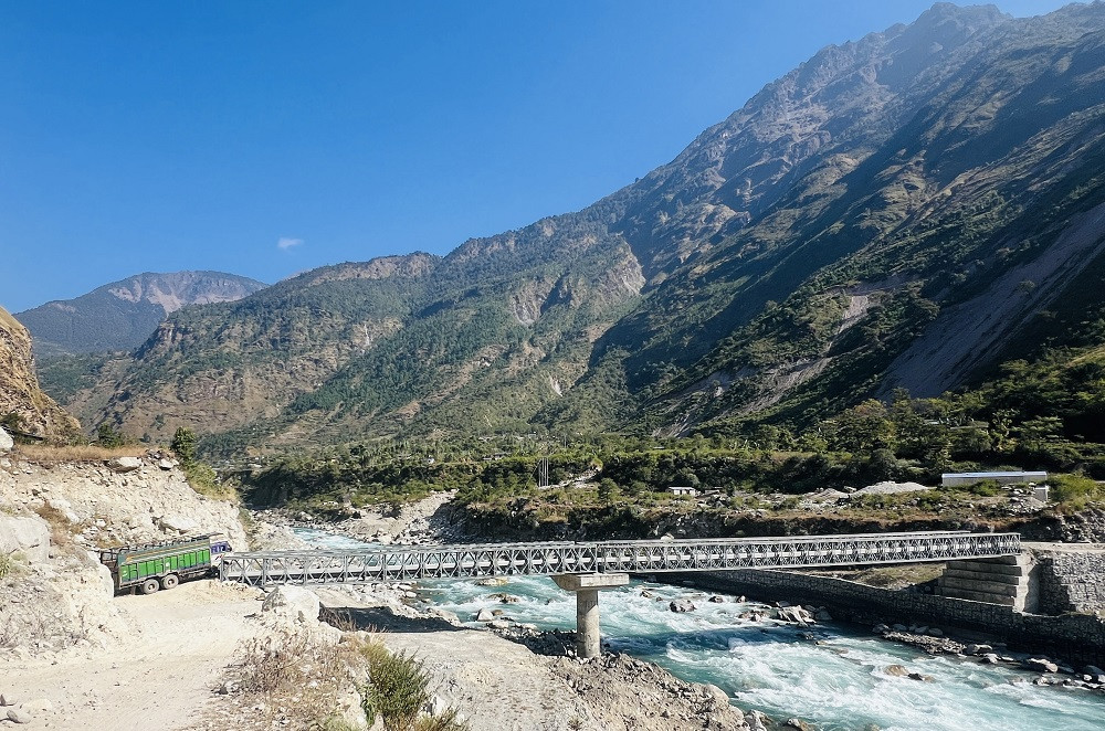 २१ महिनामा बन्यो ६५ पुल 