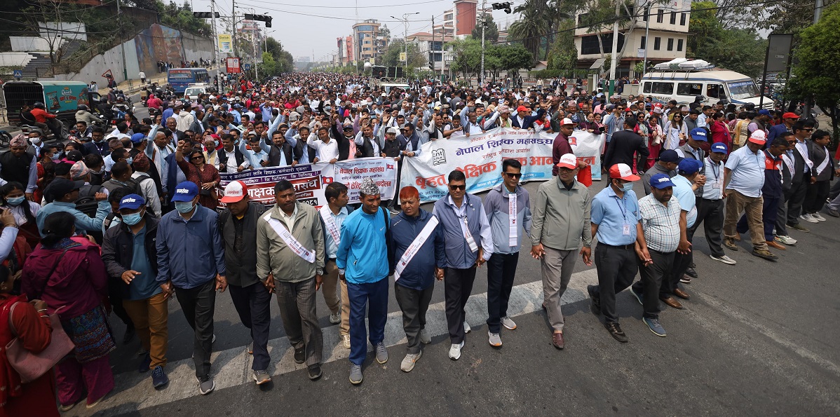 आन्दोलनमय राजधानी : अस्तव्यस्त सडक, मारमा जनता